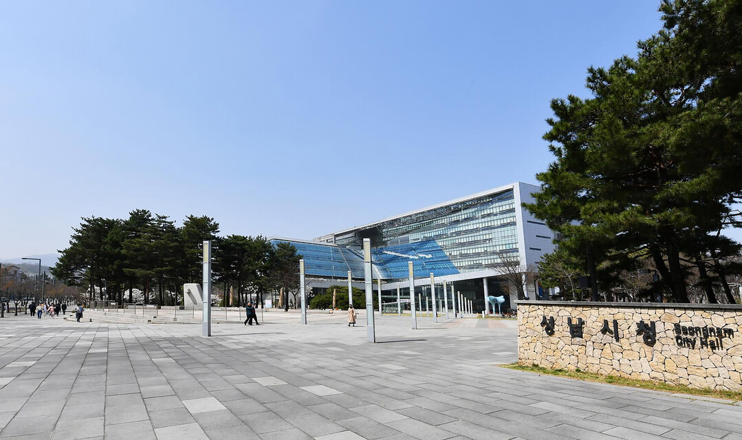 묶였다고 믿었던 돈, 이미 빠져나가고 있었다