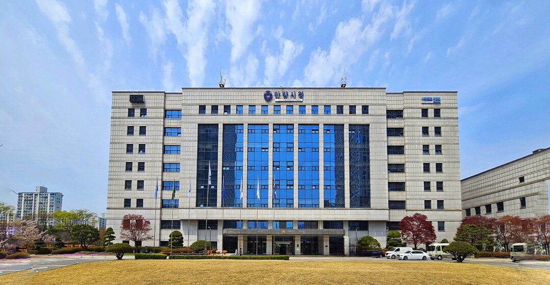 버티는 골목상권에 자금줄 잇는다... 안양시, 150억 특례보증 승부수